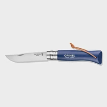 Opinel No.08 Dark Blue bicska + bőrdísz